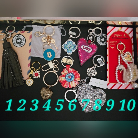 Choose A Keycharm, Receive An Extra Mystery Bag ❤️🩷❤️🩷 Valentine Show - Picture 2 of 15